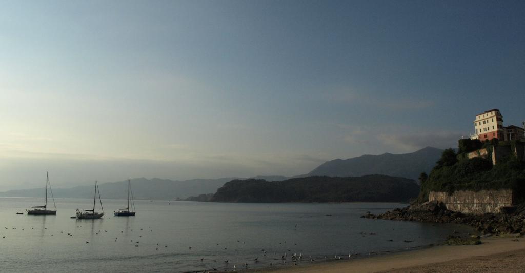 Hotel Lastres Miramar Kültér fotó